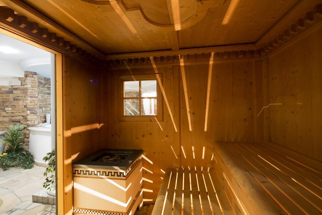Sport Hotel Majare Pozza di Fassa Exterior photo