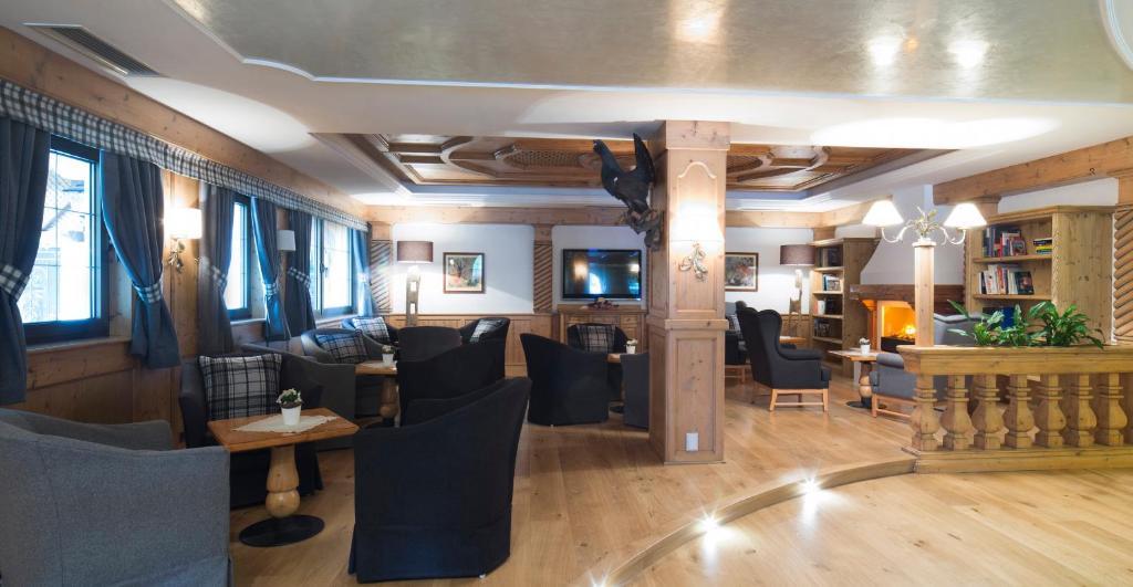 Sport Hotel Majare Pozza di Fassa Exterior photo