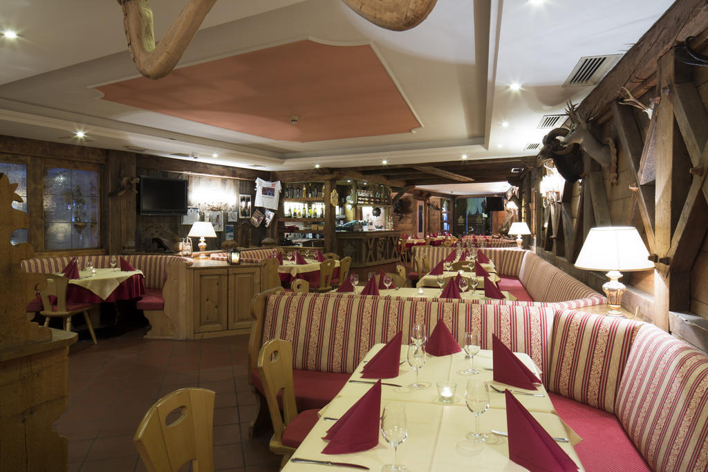 Sport Hotel Majare Pozza di Fassa Exterior photo