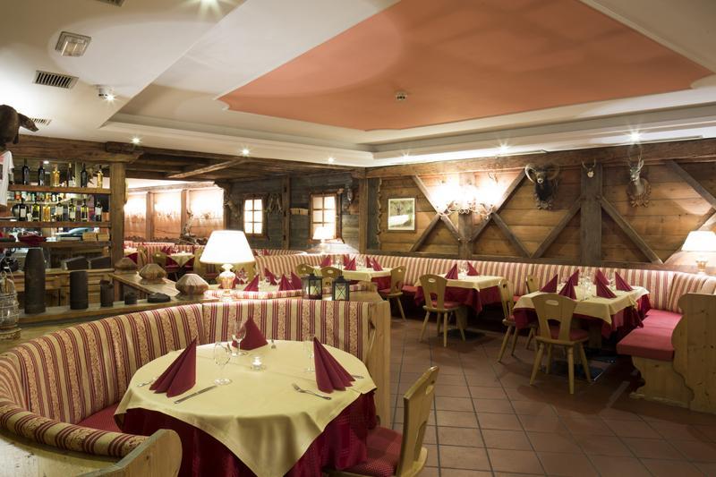 Sport Hotel Majare Pozza di Fassa Exterior photo